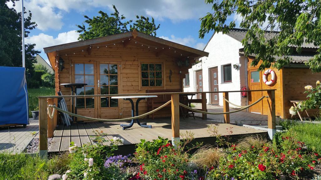 Ferienwohnungen Am Kleinen See Bergen Auf Rugen Bagian luar foto